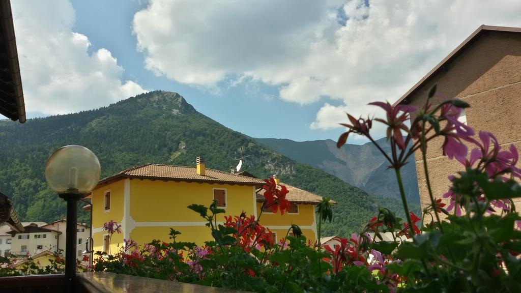 Hotel Trentino Folgaria Exteriör bild