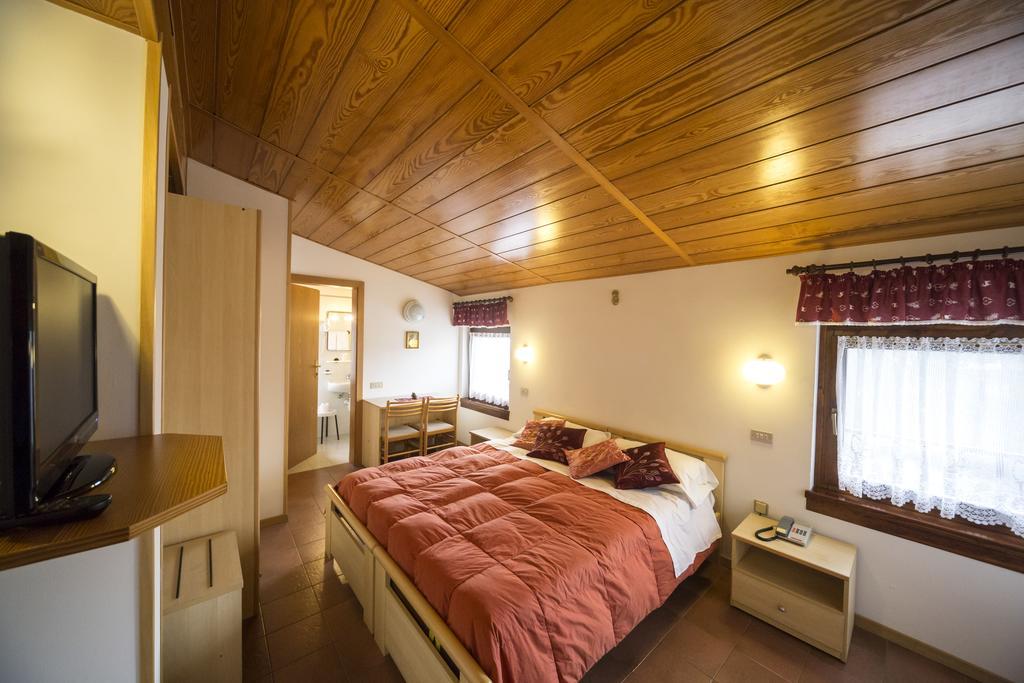 Hotel Trentino Folgaria Exteriör bild